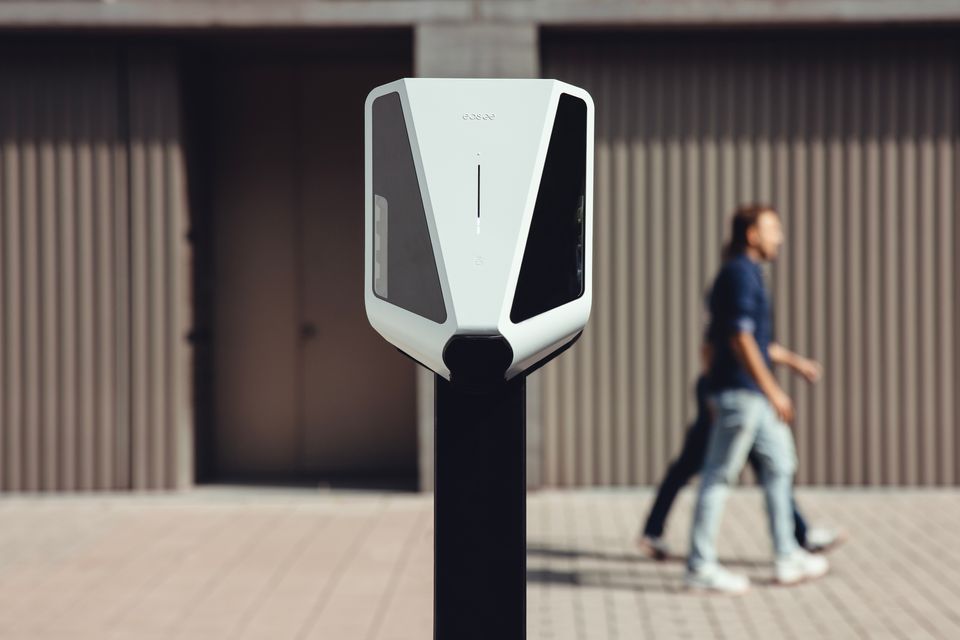 Easee lanserer ny lader: – Setter ny standard