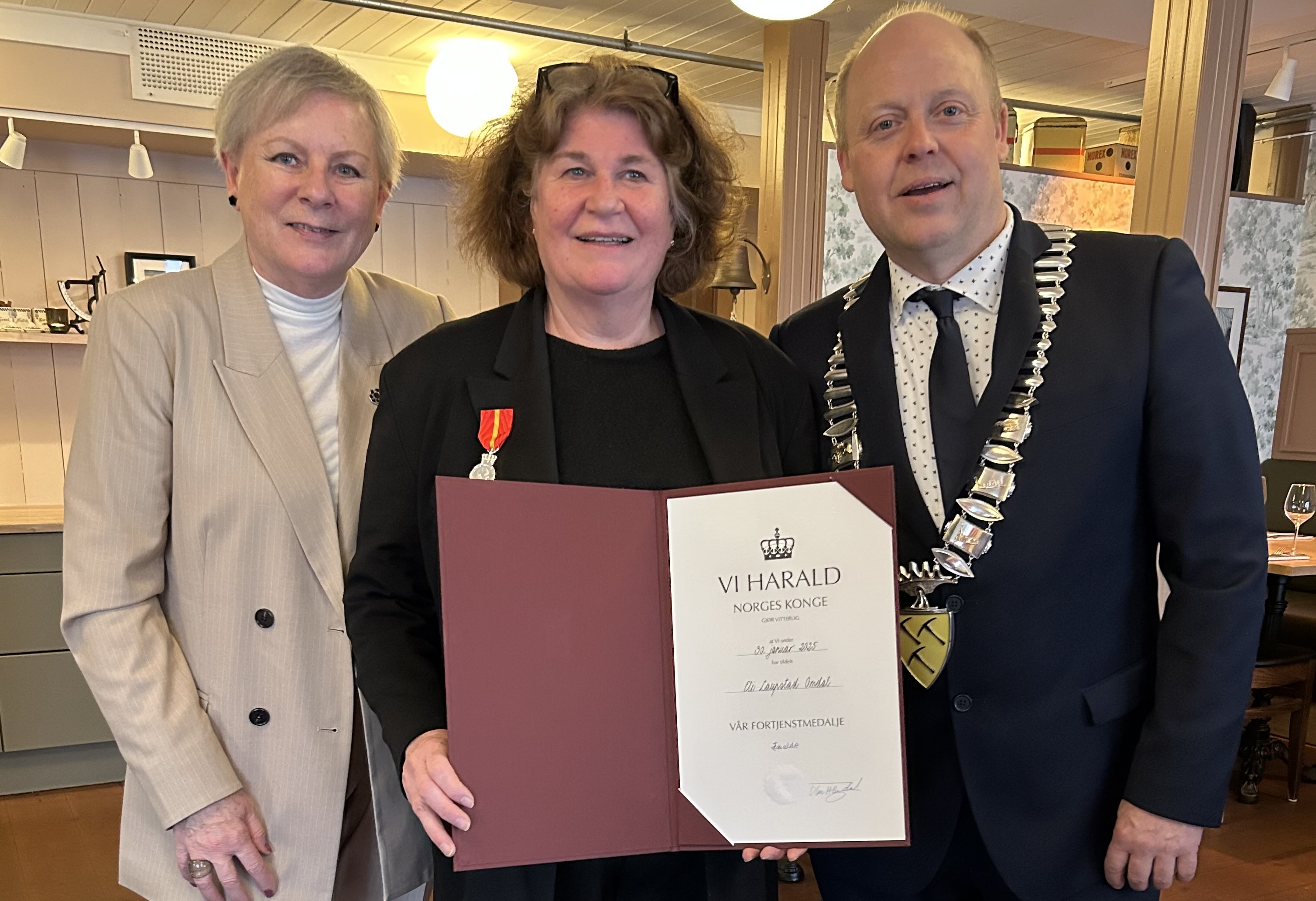 Eli fikk Kongens Fortjenestemedalje