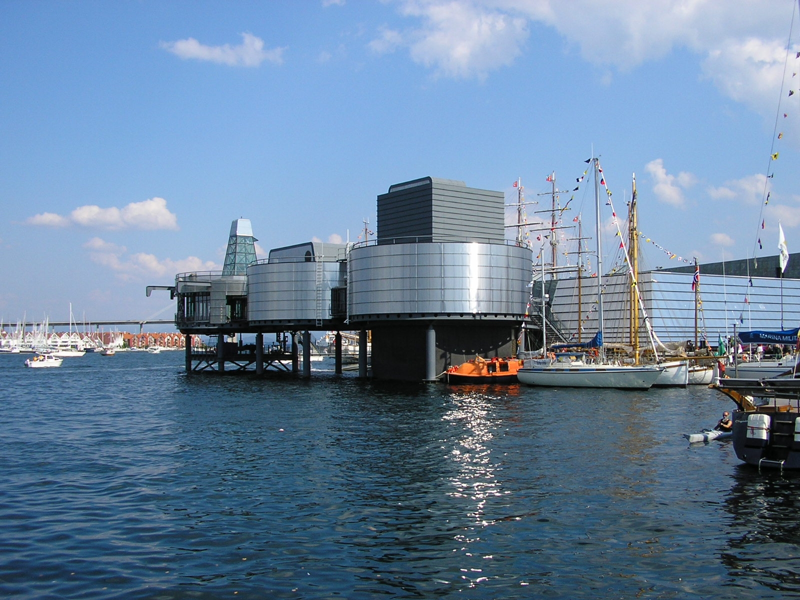 Markerer 50 år med oljesærskatt