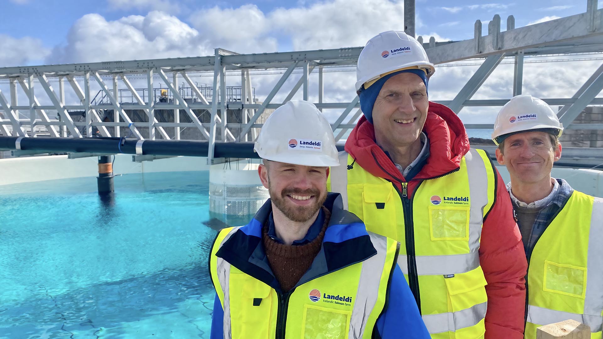 Stor kontrakt på Island