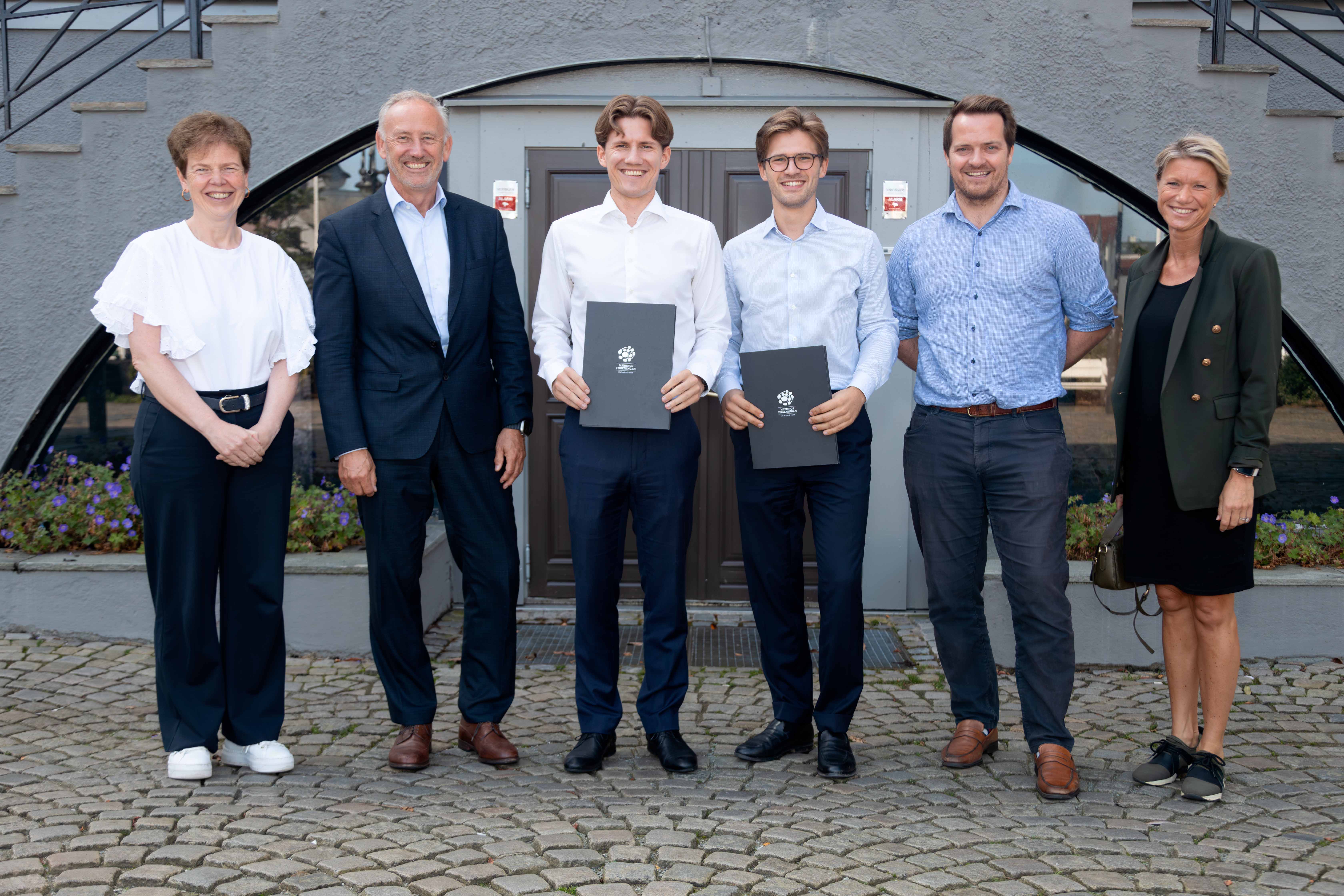 Ønsker du å motta 100.000 i stipendstøtte? (1)