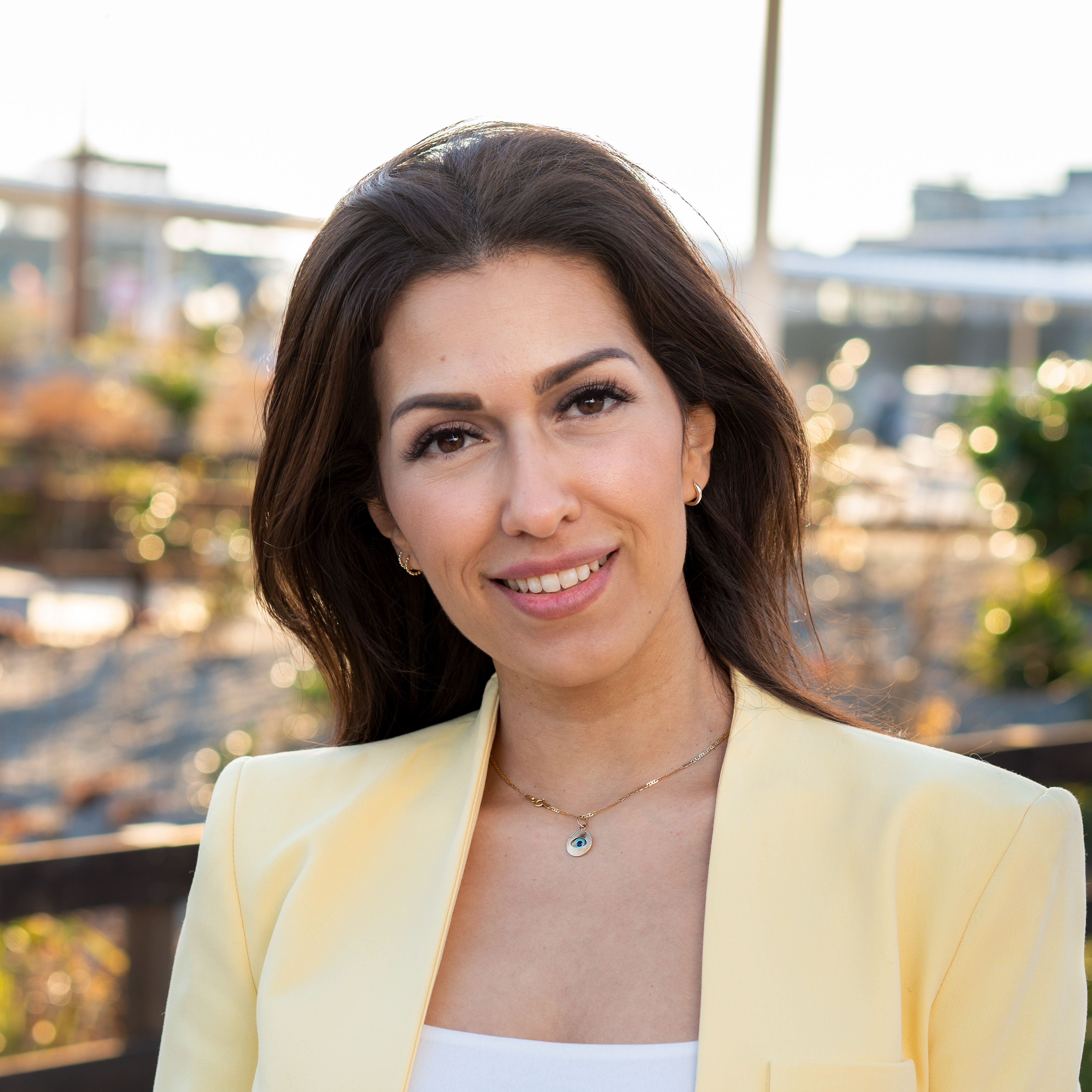 Vivian Camilie Saghbini - Hubify