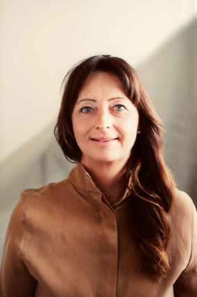 Tone Bakken - OPPBAKKEN AS