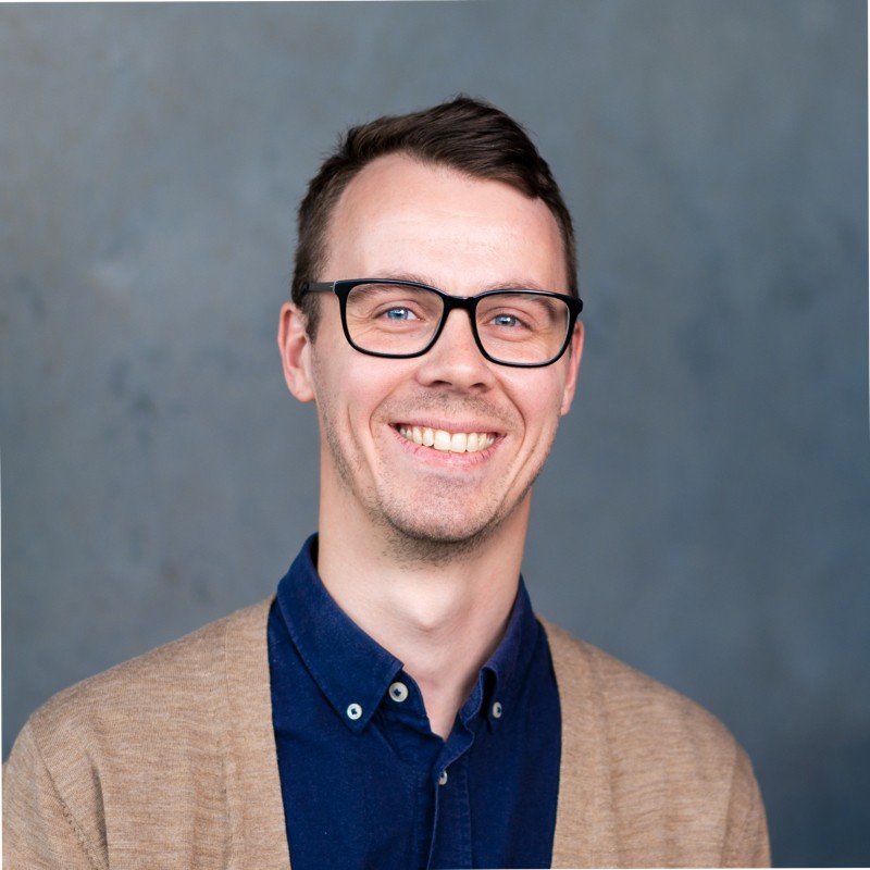 Tore Hindenes - Veni AS